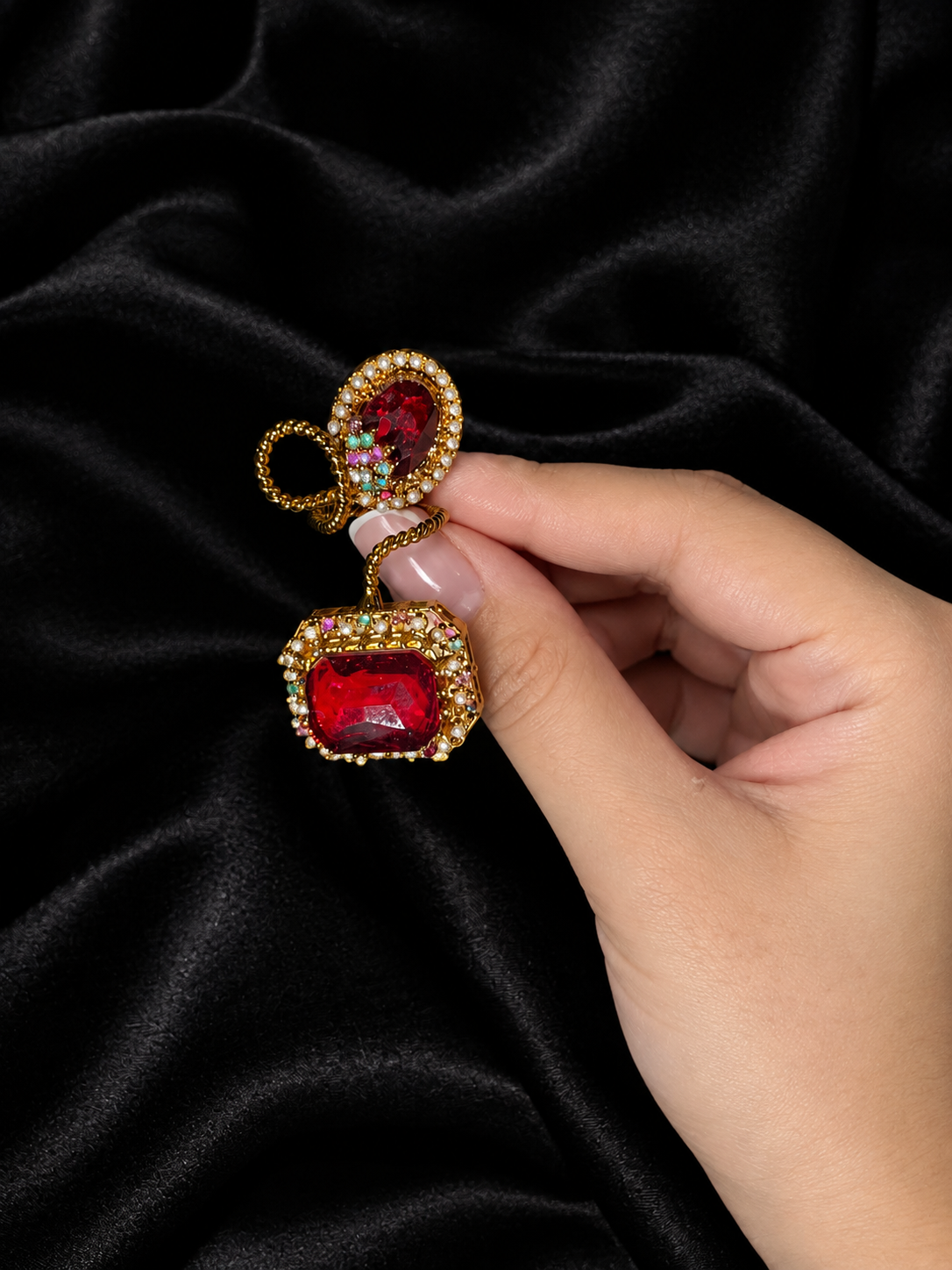 Vintage Red Gemstone Double Finger Statement Ring – Gold Tone