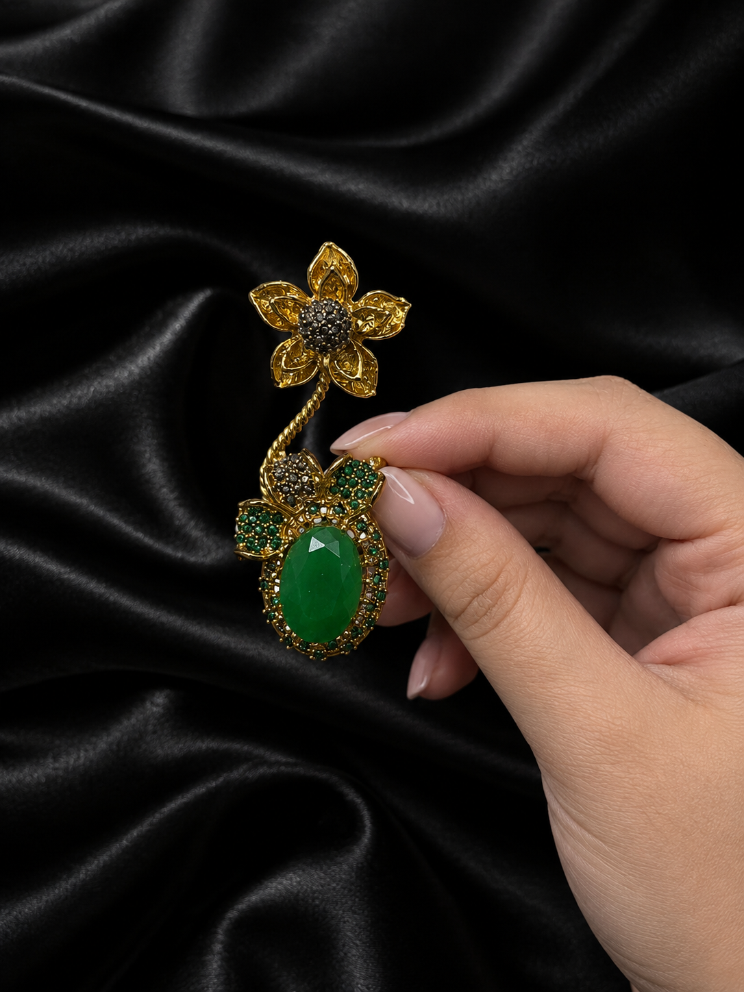 Green Gemstone Floral Adjustable Double Finger Ring – Gold Tone Statement Jewellery