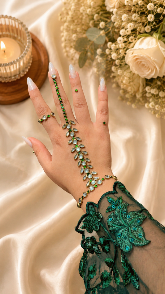 Mint Green Emerald Petal Kundan Mehndi pack | TAW Design 12 | Luxury Hand Jewellery Style